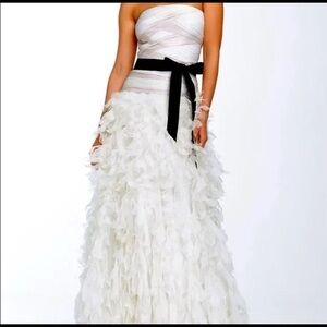 Tadashi Shoji Strapless Silk Organza Gown Swan Size 8